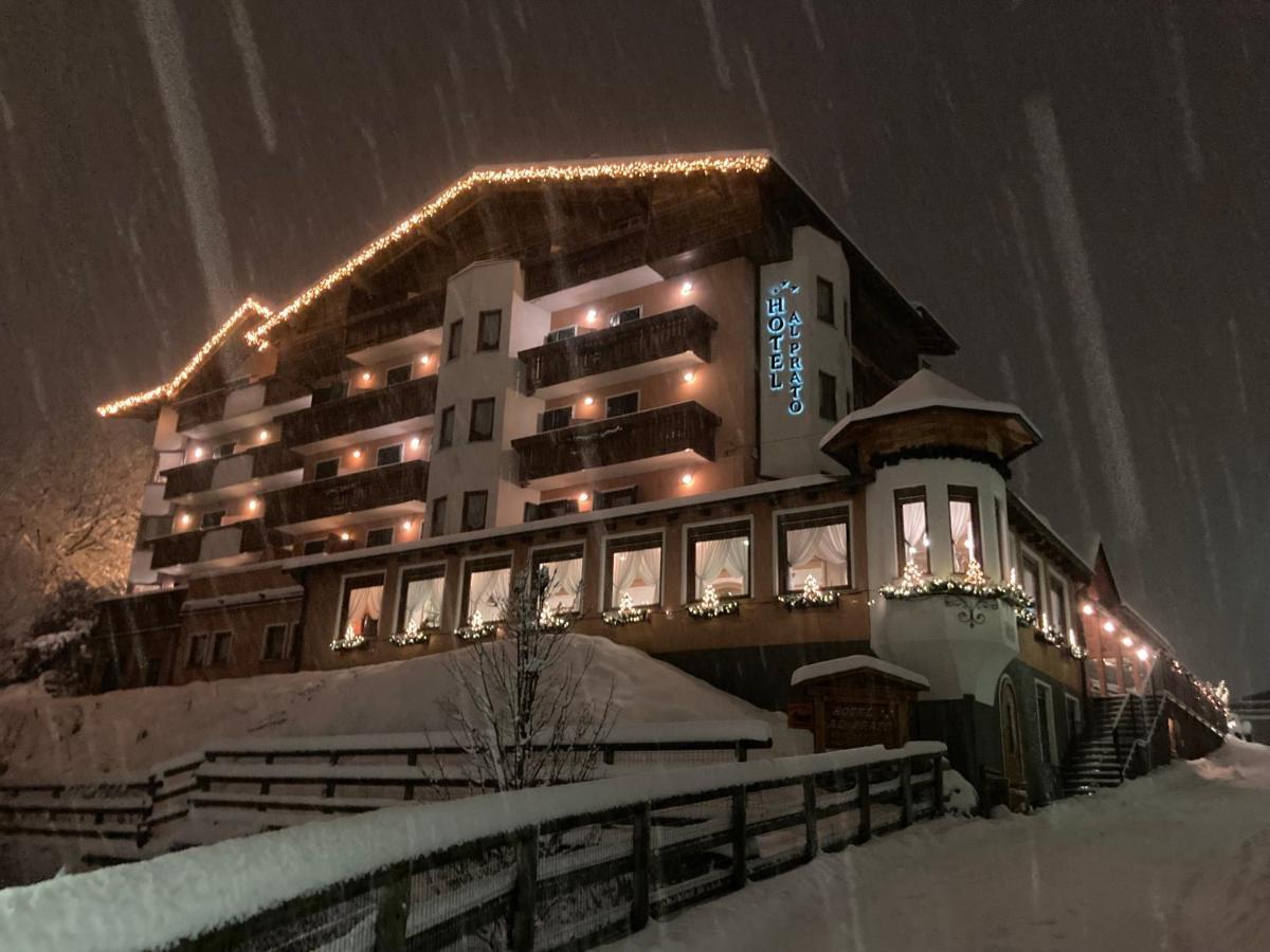 Hotel Al Prato Fiera Di Primiero Exterior foto